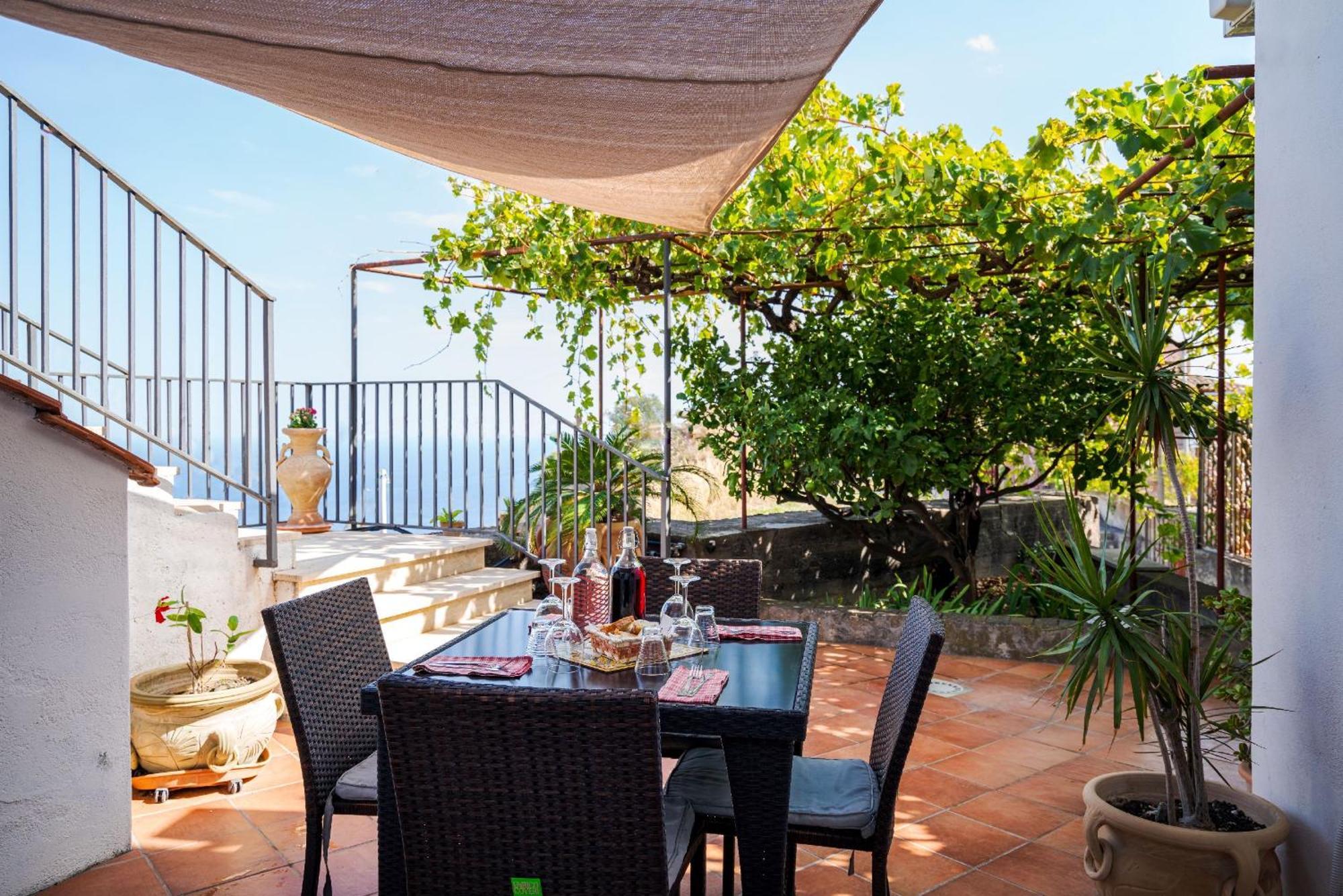 The Lemon Tree Apartment Taormina Exterior photo