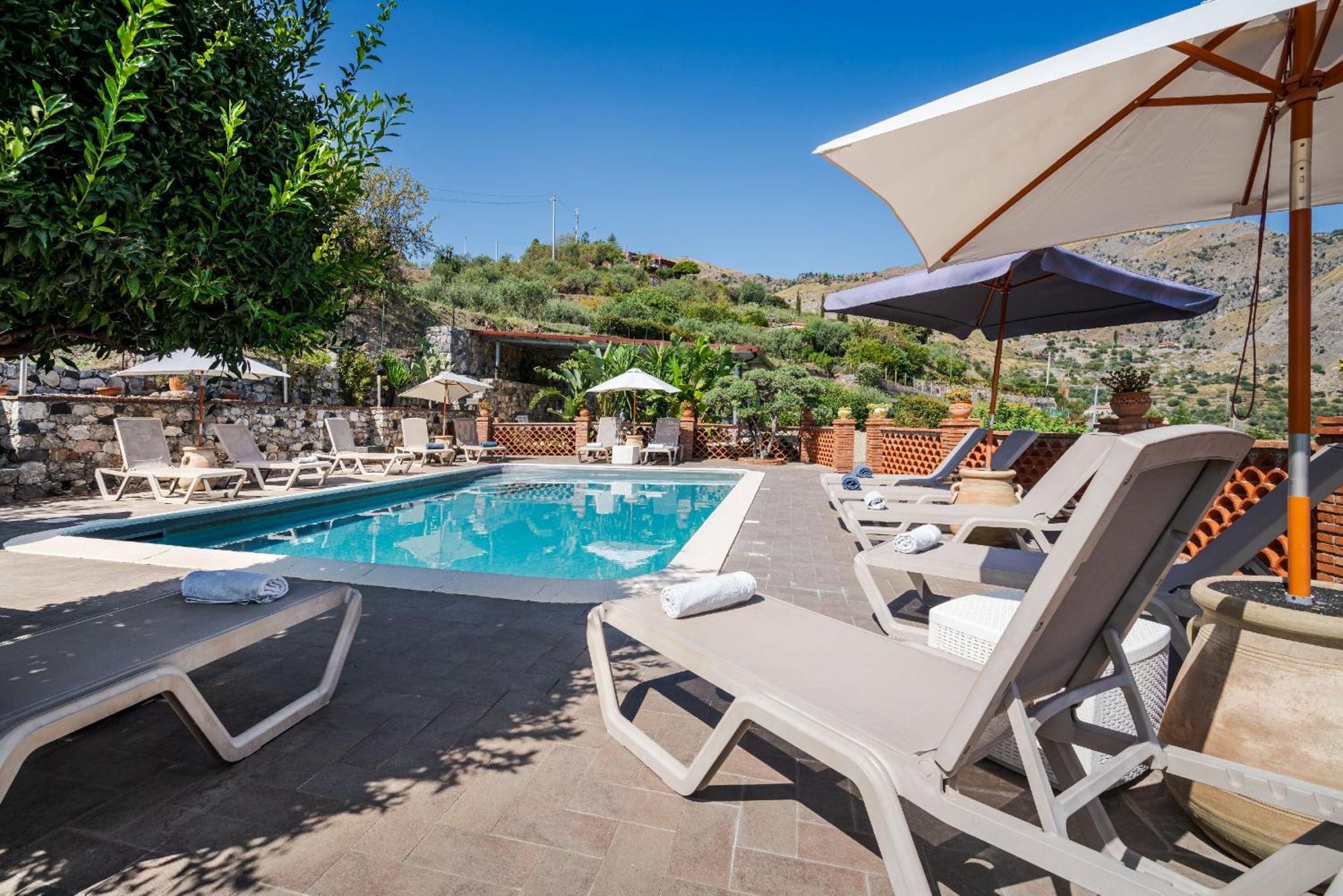 The Lemon Tree Apartment Taormina Exterior photo