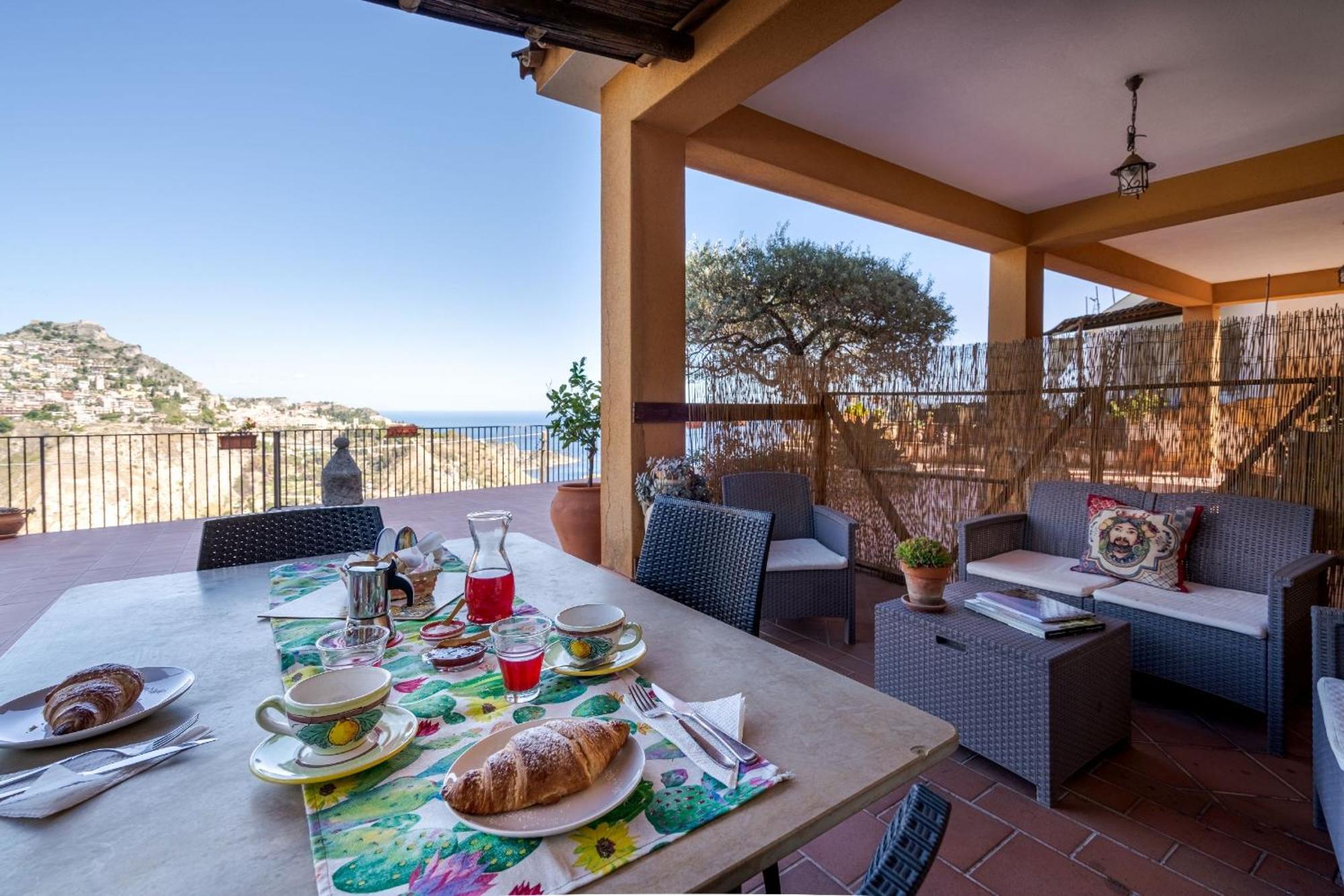 The Lemon Tree Apartment Taormina Exterior photo
